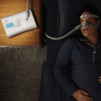 Elektromedycyna - Aparat do leczenia bezdechu sennego AUTO CPAP z wbudowanym podgrzewanym nawilżaczem i maską nosowo-ustną w cenie